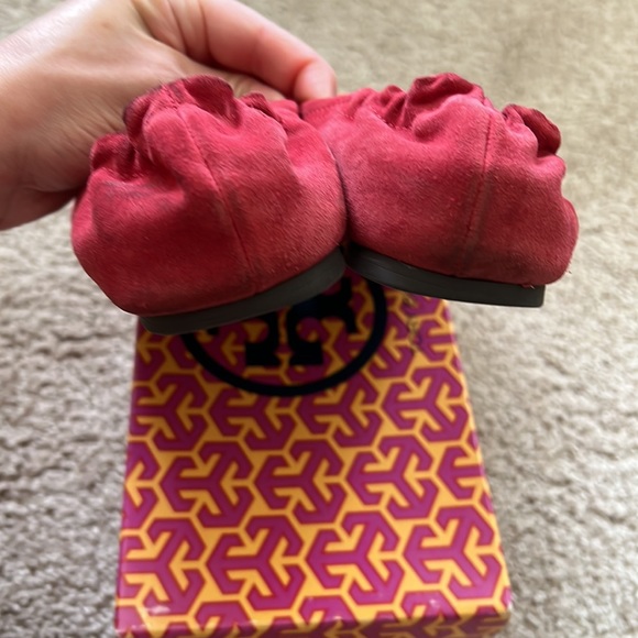 Tory Burch Red Suede Reva Flat 9 - Picture 7 of 15
